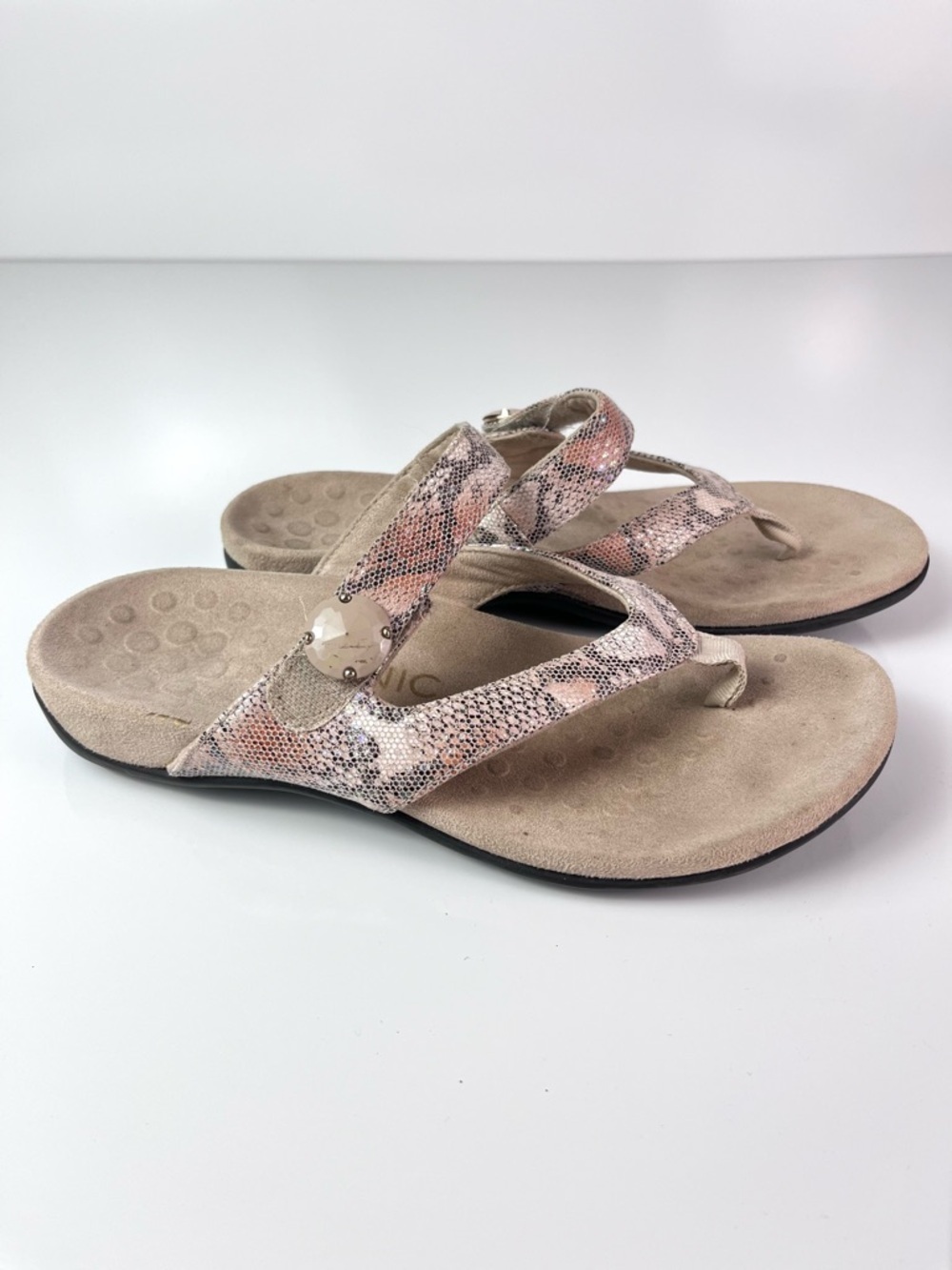 Vionic Tan Nude Snake Print Orthopedic Sandals Arch Support sz 7